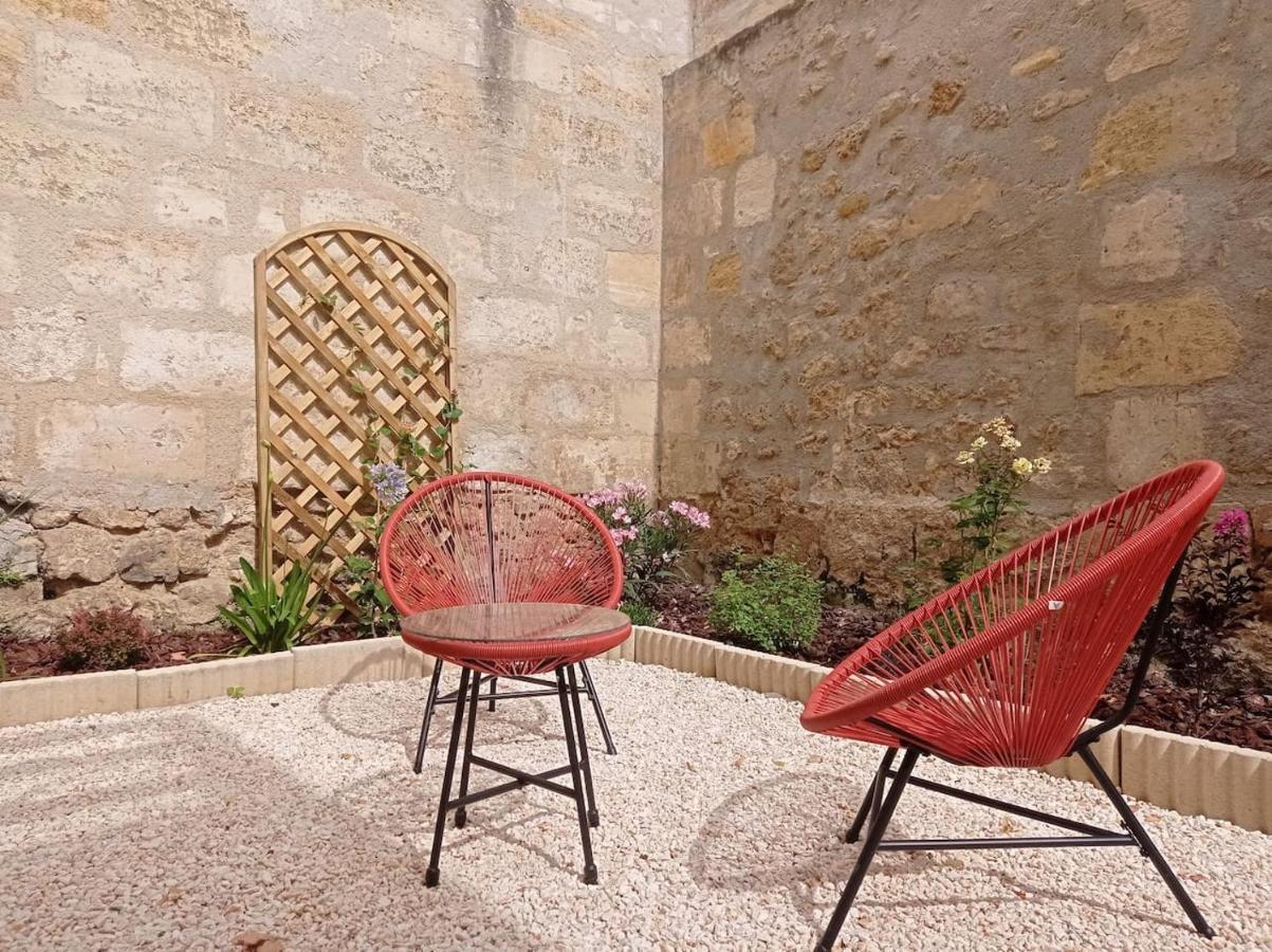 Joli Appartement Avec Jardin / Vieux-Лормон Экстерьер фото